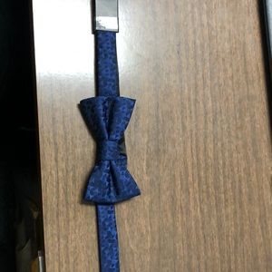 J. Ferrar Blue Diamond Pattern Bow tie